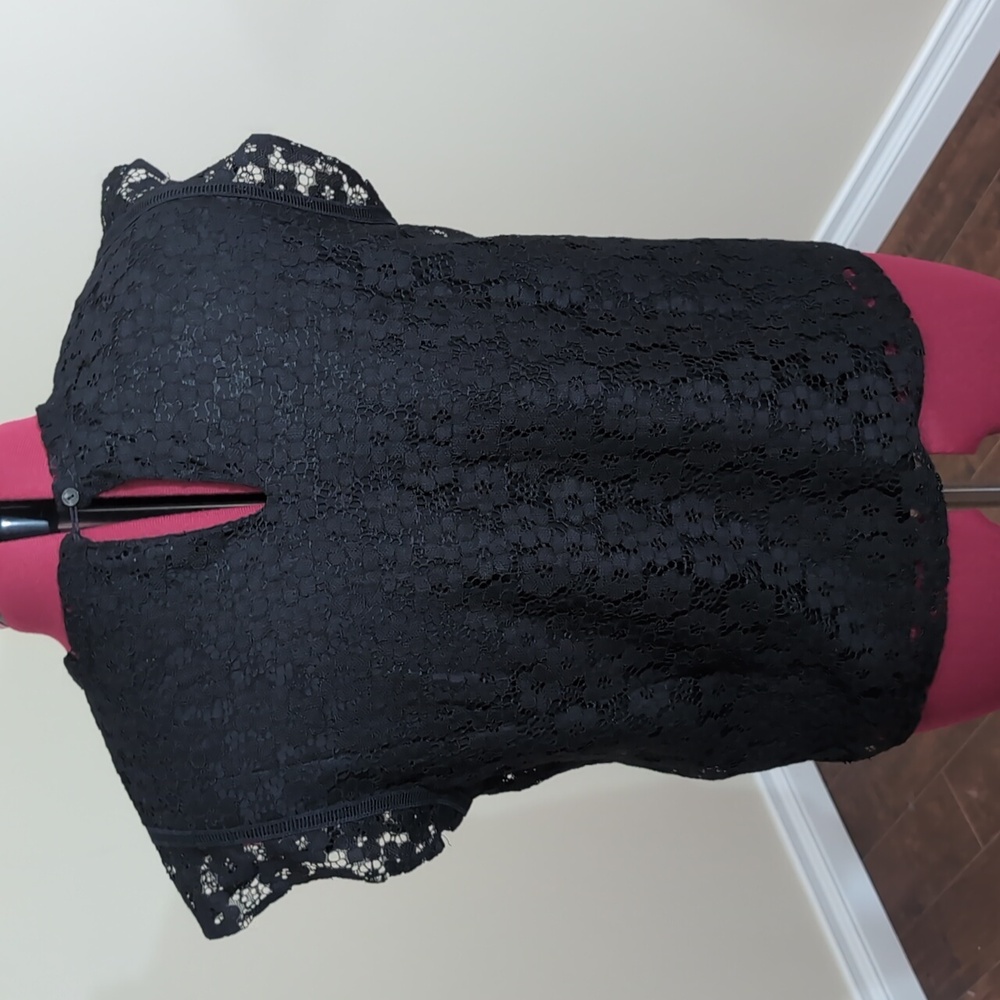 Nanette Lepore| Black Crochet Floral Lace Blouse Top Back Buttoned Polyester - Picture 3 of 15